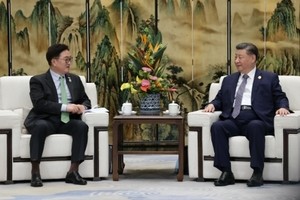 Xi mulls first South Korea visit in 11 years