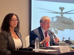 Boeing defends Apache as South Korea reviews price