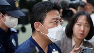 Head of investment consulting firm given 25-yr prison term in massive stock manipulation case