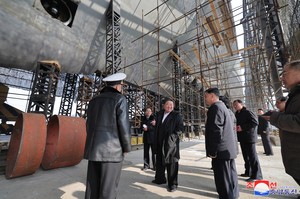N. Korean leader inspects project to build nuclear-powered submarine