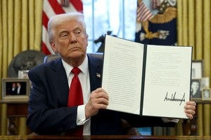 Trump announces 25% auto tariffs to take effect April 2