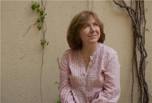 Svetlana Alexievich awarded Korean international peace prize