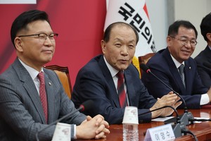 8 People Power Party candidates to vie for four spots in the first round of primary