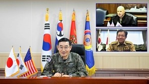 Naval chiefs of S. Korea, US, Japan discuss trilateral cooperation against NK threats