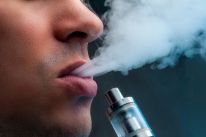 Prison inmate sneaks in phone, e-cigarette