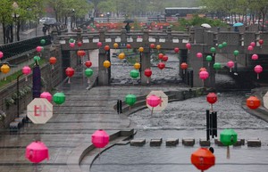 Spring rain hits Korea