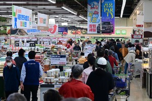 Inflation understanding falls sharply among S. Koreans as financial literacy slips