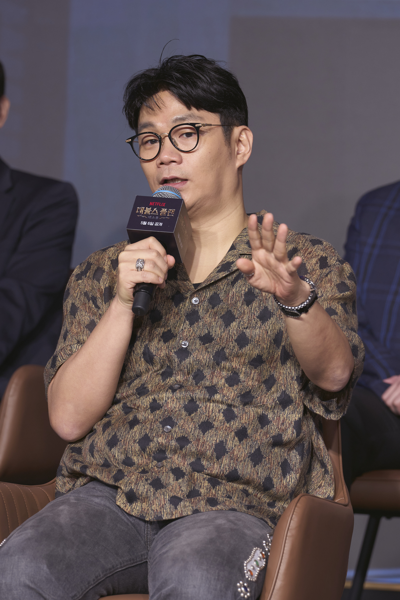 Producer Jung Jong-hyun speaks during a press conference held in Mapo-gu, Seoul, Tuesday. (Netflix)