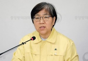 Korea's 'pandemic hero' joins Lee Jae-myung's presidential campaign