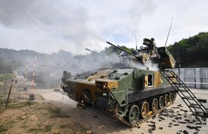 Army stages live-fire air defense drills near inter-Korean border