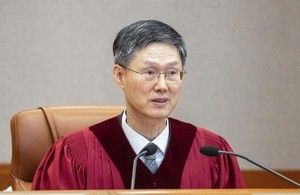 Some law experts praise Yoon Suk Yeol impeachment ruling