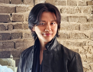 Singer Kim Hyun-sung returns, overcoming singer’s nodule